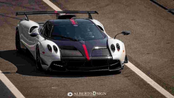 the Fivem Pagani Huayra BC - Cinque Reskin is a stunning addition to the virtual driving world. Its unique design, exceptional performance, and realistic